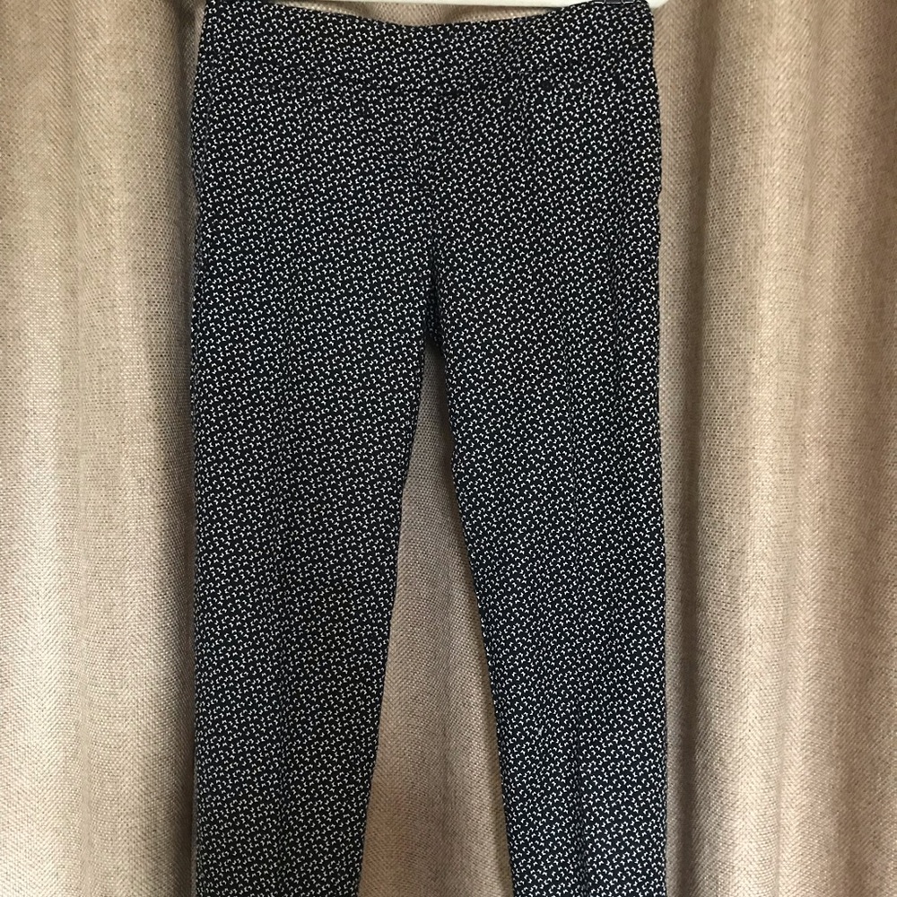 Black and white simple butterfly straight leg pant